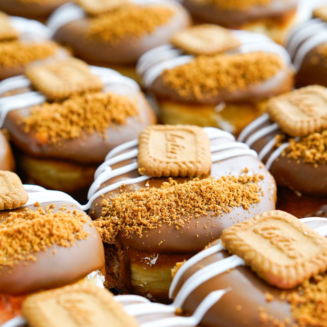 Biscoff Filled Donut (Vegan)